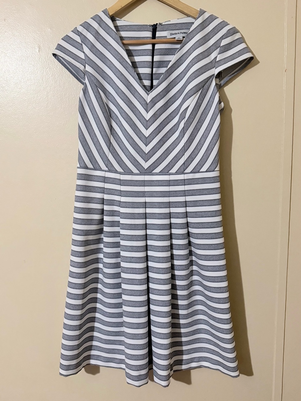 Shelby & Palmer Striped V-Neck Fit & Flare Dress in Gray and White